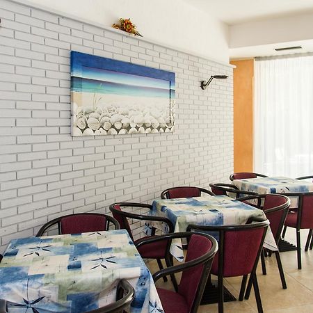Hotel Simplon Bellaria – Igea Marina Kültér fotó