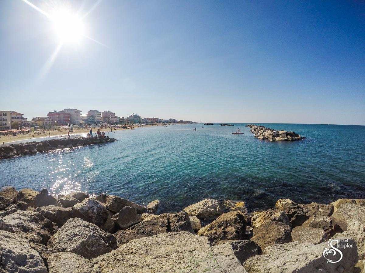 Hotel Simplon Bellaria – Igea Marina Kültér fotó