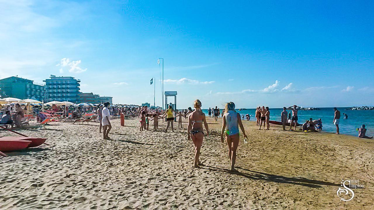 Hotel Simplon Bellaria – Igea Marina Kültér fotó